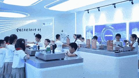 少年科技之旅 亚运小记者探秘双鹿电池5G智慧工厂与科技中介服务